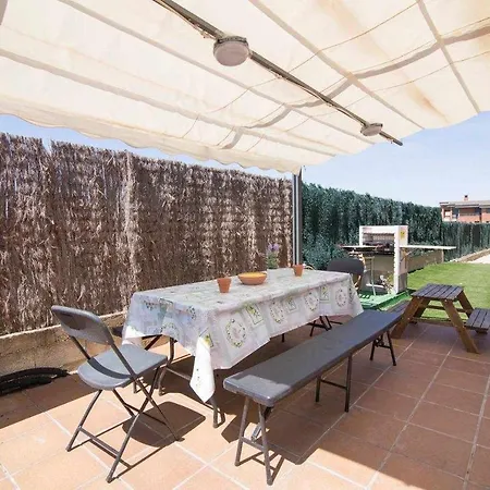 Casa Con Piscina Y Barbacoa San Esteban De Gormaz
