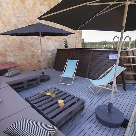 Casa Con Piscina Y Barbacoa *